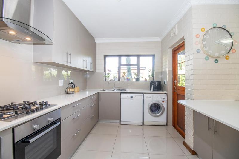 3 Bedroom Property for Sale in Heathfield Western Cape